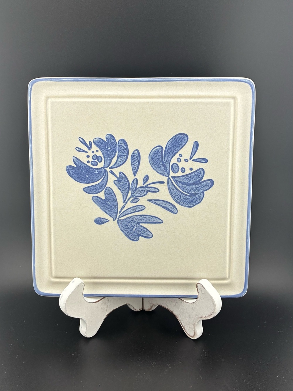Pfaltzgraff Blue Floral Square Hot Plate